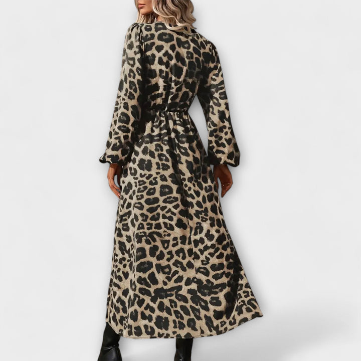Karen – Stilfuld kjole med leopardmønster