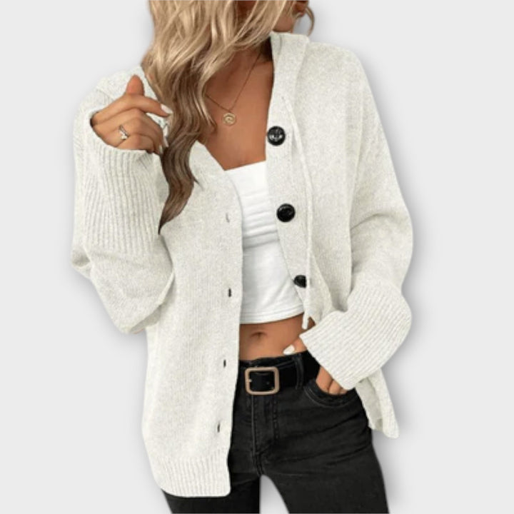 Anette – Strikket cardigan med knapper