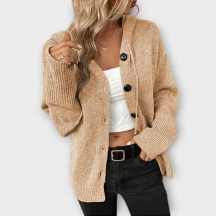 Anette – Strikket cardigan med knapper