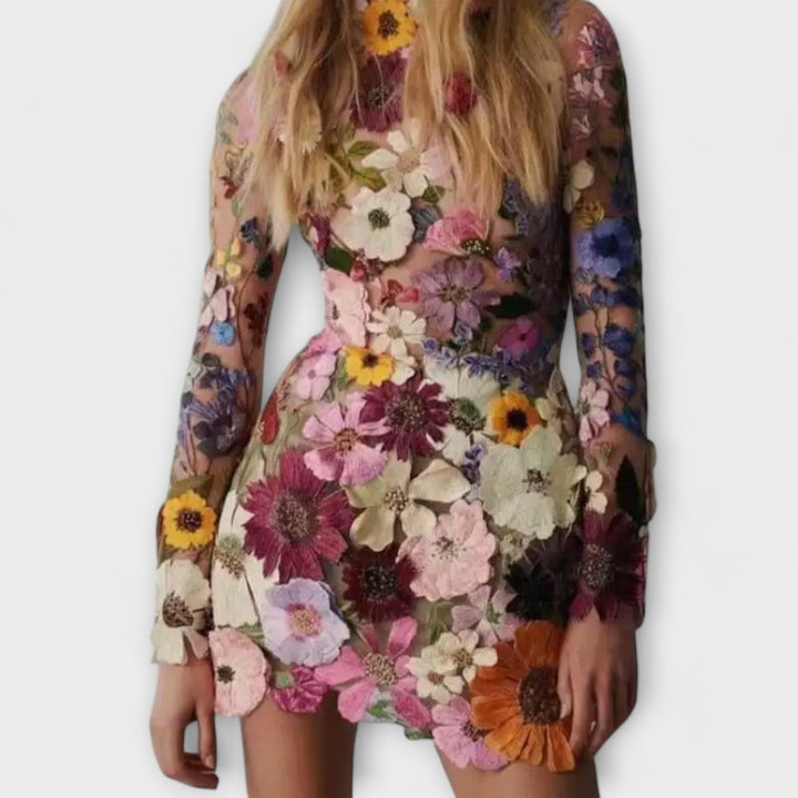 Anette – Kjole med 3D-blomstermønster