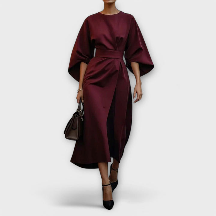 Susanne – Elegant kjole med ærmer