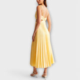 Dorte - Sommerkleid mit Rückenausschnitt und Faltenrock